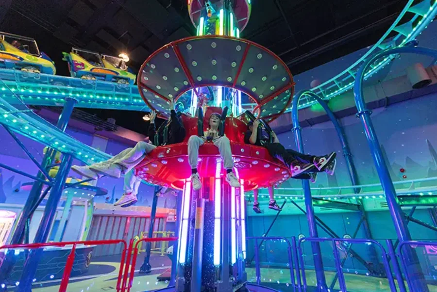 Theme park rides near London for families and thrill seekers