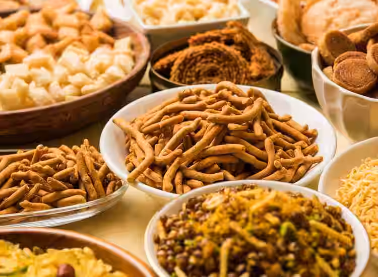 Gujarati namkeen farsan and snack packs available in Ahmedabad shops
