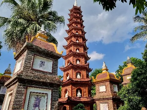 Tall red stupa at Tran Quoc Pagoda