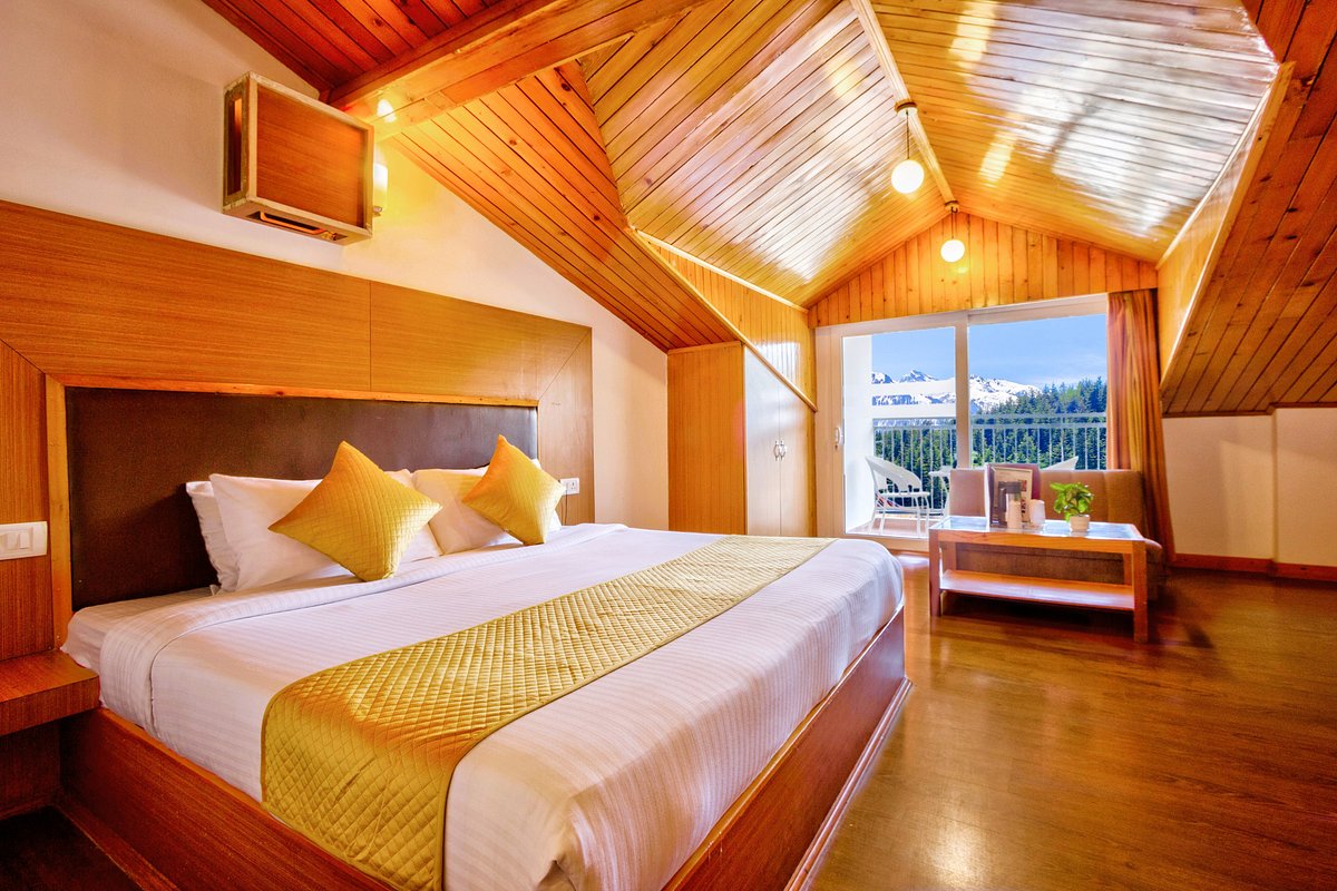 Hotel and homestay area near old manali with mountain view balconies