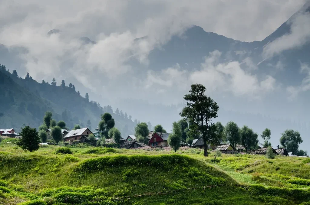Common mistakes to avoid while planning trekking in Kashmir