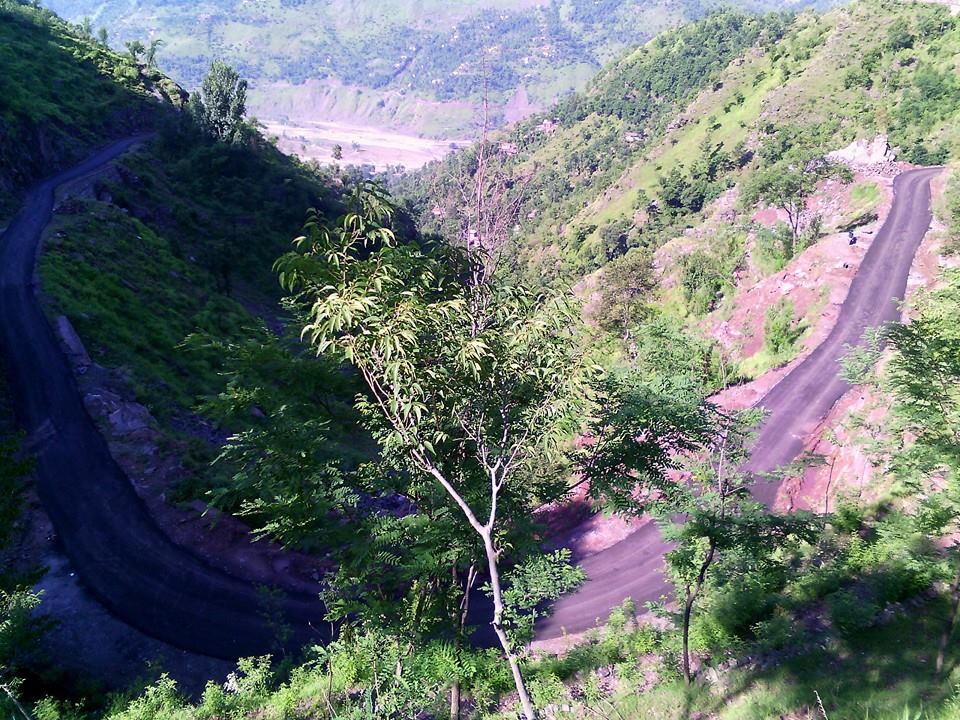 Seri Valley trek in Tirthan