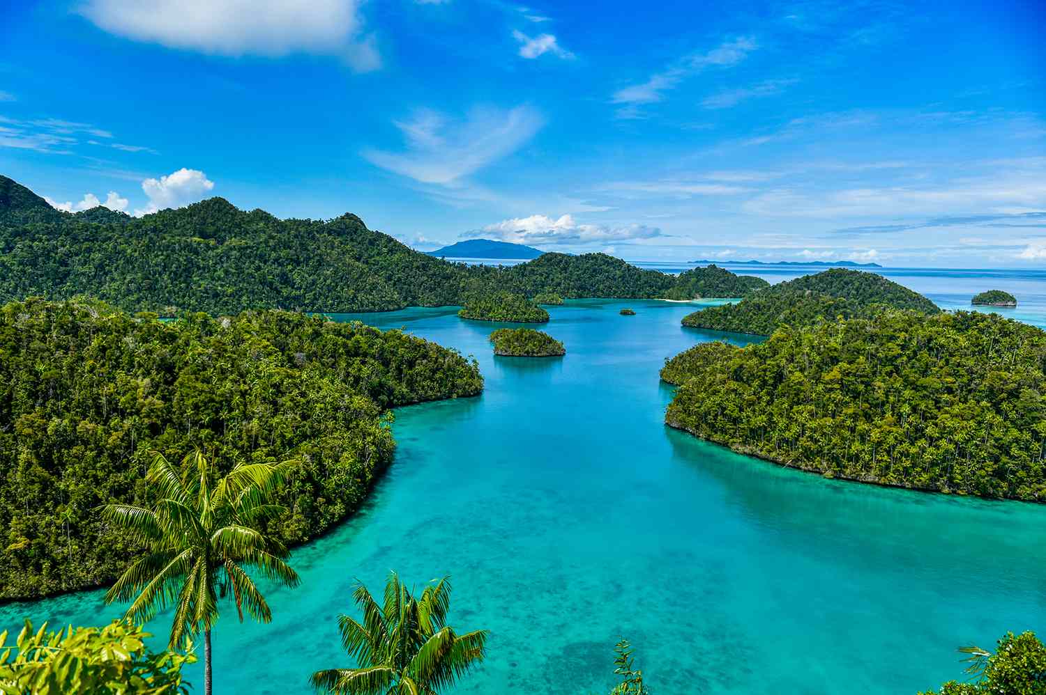 Turquoise water around Tup Island Krabi
