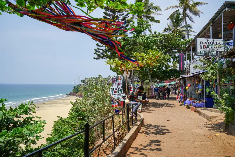 Beach access below Varkala Cliff