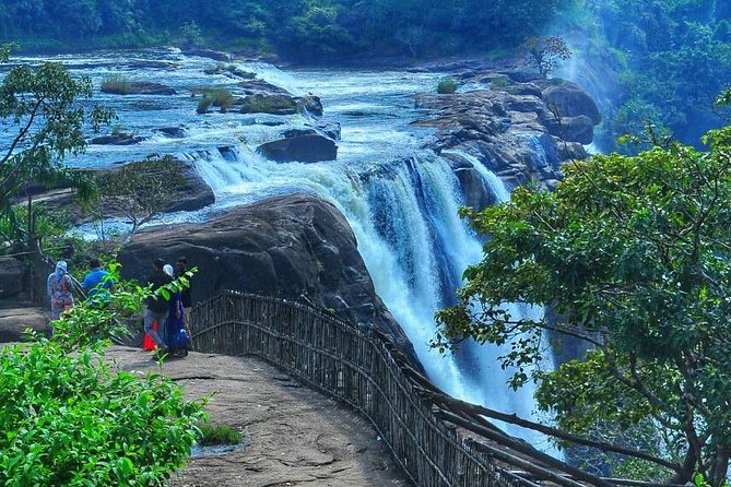 Athirappilly and Vazhachal one day itinerary flow with route sequencing