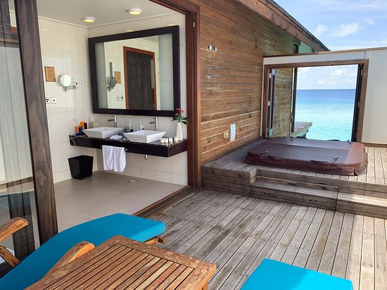 Water villa at Veligandu Island Resort