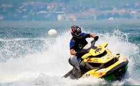 Best spots and season planning for water sports in Goa