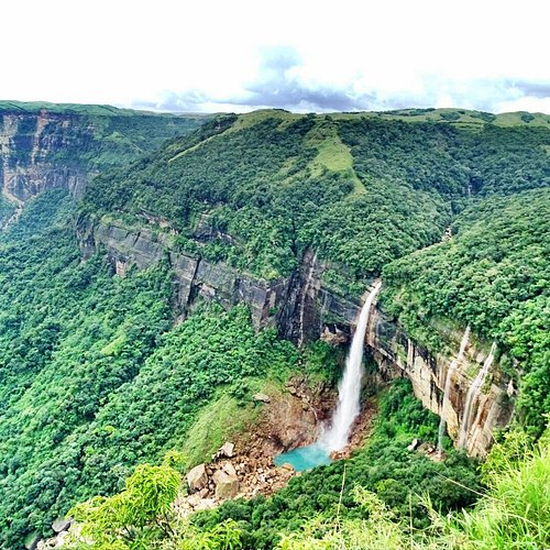 Best season field conditions for Waterfalls Meghalaya