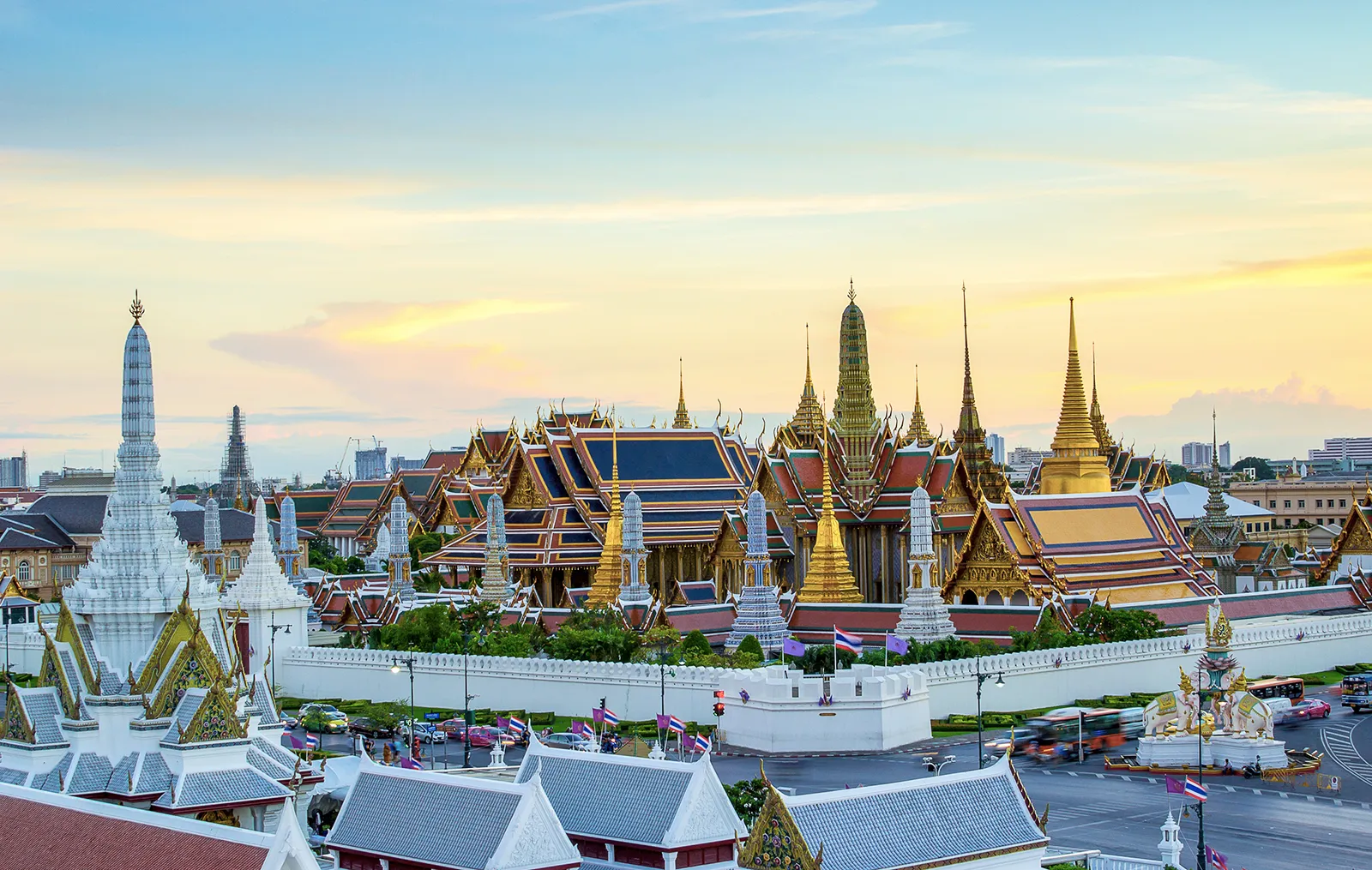 Grand Palace Bangkok golden temple buildings
